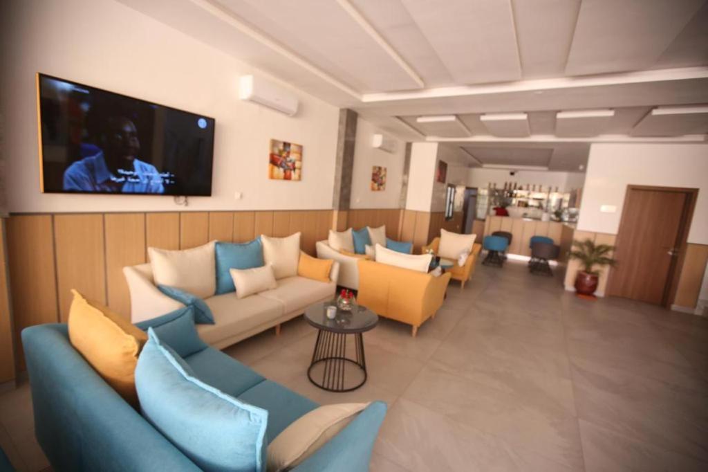Urban Hotel Нуакшот Экстерьер фото
